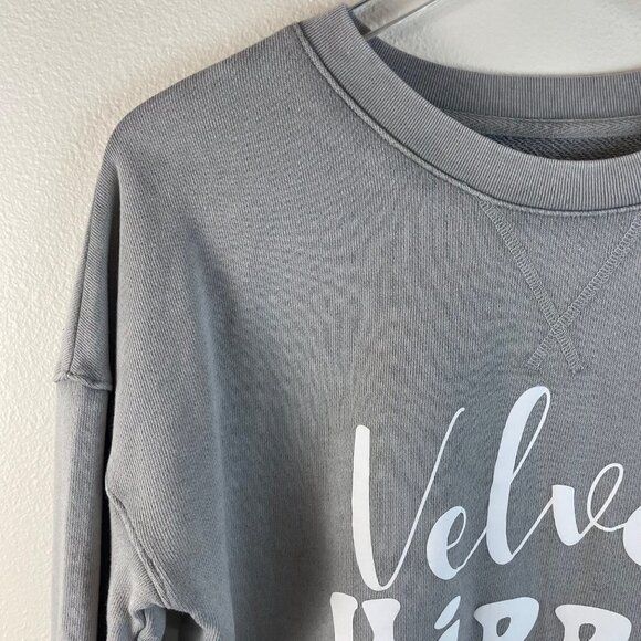 Velvet Hippie Gray Sweatshirt Size Small - Picture 3 of 9